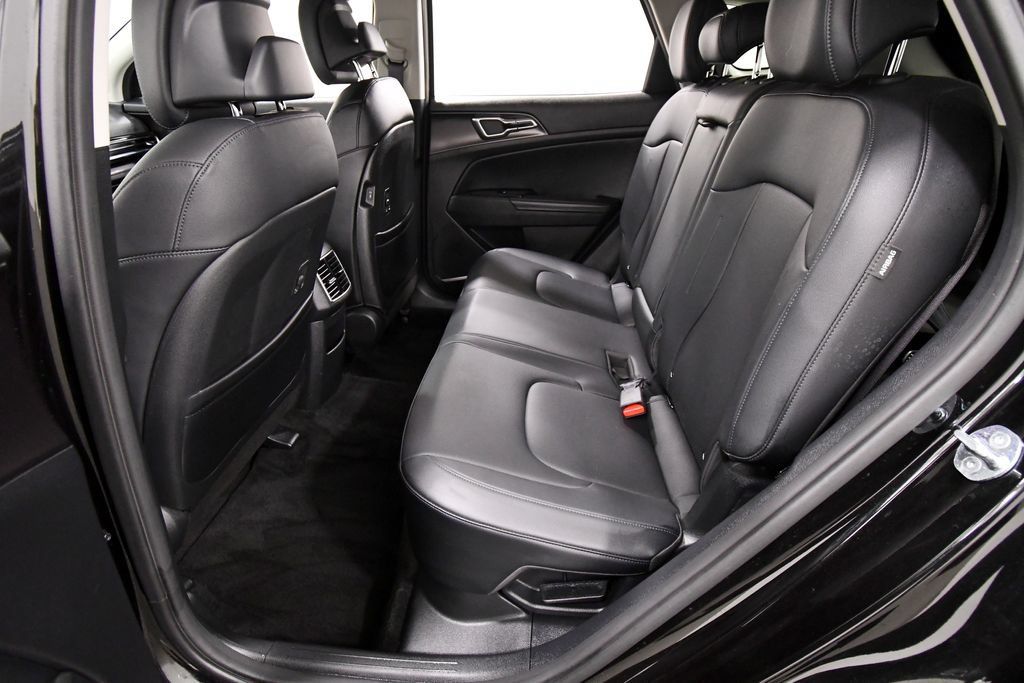 Certified 2024 Kia Sportage EX AWD/4WD image 15