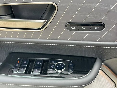 New 2026 INFINITI QX80 Autograph w/ Premium Cargo Package image 12