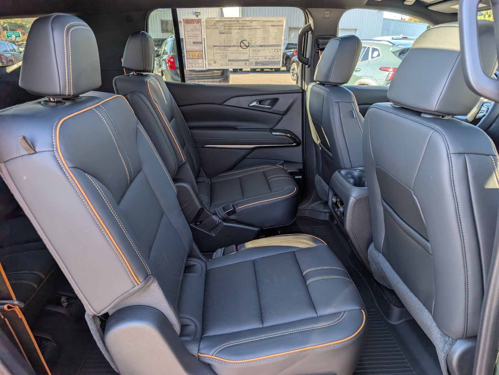 New 2027 Chevrolet Traverse High Country w/ LPO, Floor Liner Package AWD/4WD image 9