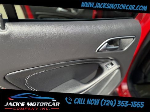 Used 2019 Mercedes-Benz GLA 250 4MATIC image 21