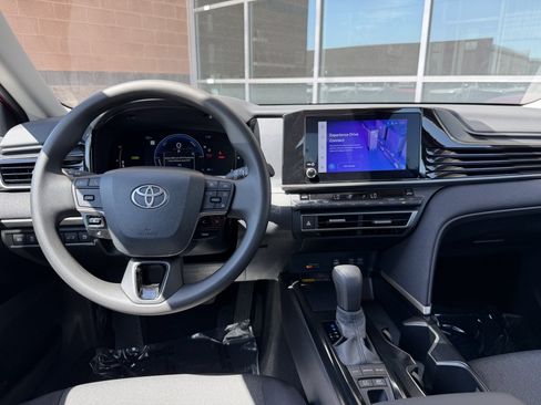 Used 2025 Toyota Camry LE FWD image 16
