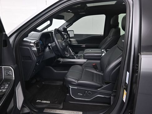 Used 2025 Ford F150 Platinum w/ Equipment Group 702A High AWD/4WD image 9
