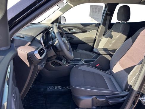 Certified 2023 Chevrolet TrailBlazer LS FWD image 10