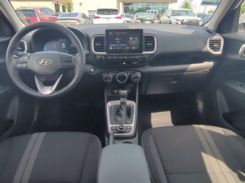 New 2026 Hyundai Venue SEL FWD image 17