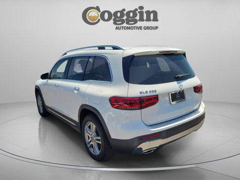 Used 2020 Mercedes-Benz GLB 250 image 2