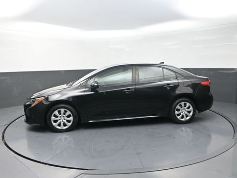 Used 2024 Toyota Corolla LE FWD image 47