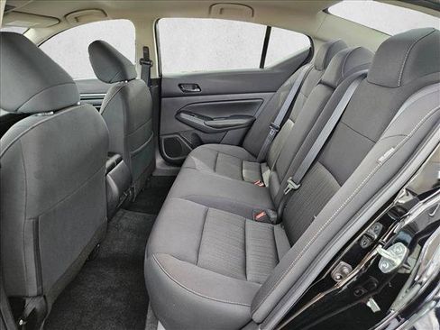 Used 2025 Nissan Altima 2.5 SV FWD image 16