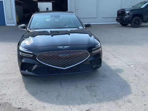 Used 2025 Genesis G70 2.5T RWD image 3