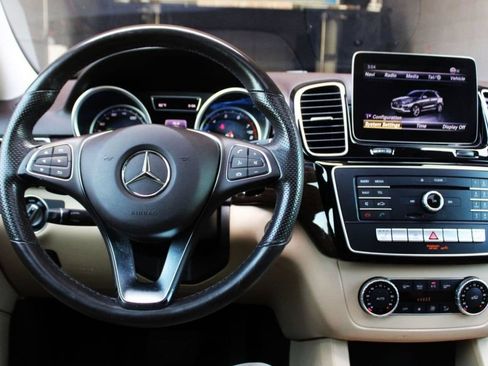 Used 2018 Mercedes-Benz GLE 350 4MATIC image 34