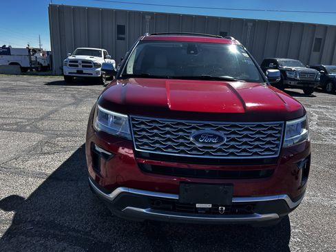 Used 2018 Ford Explorer Platinum image 8