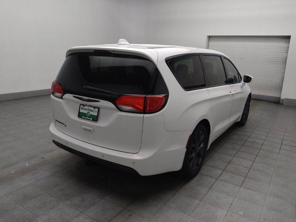 Used 2018 Chrysler Pacifica Touring Plus w/ S Appearance Package FWD image 9