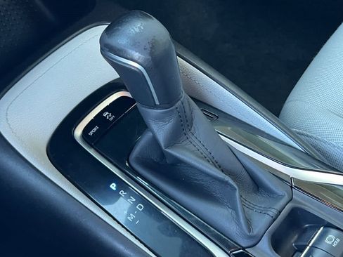 Used 2019 Toyota Corolla SE image 20