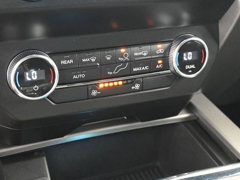Used 2019 Ford Expedition Max XLT AWD/4WD image 28