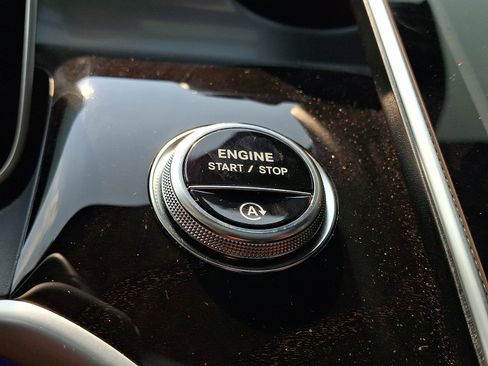 Certified 2026 Mercedes-Benz GLC 300 4MATIC image 23