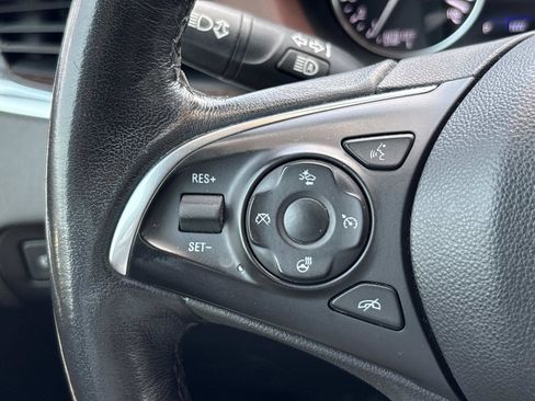 Used 2021 Buick Enclave Avenir w/ Avenir Technology Package AWD/4WD image 19
