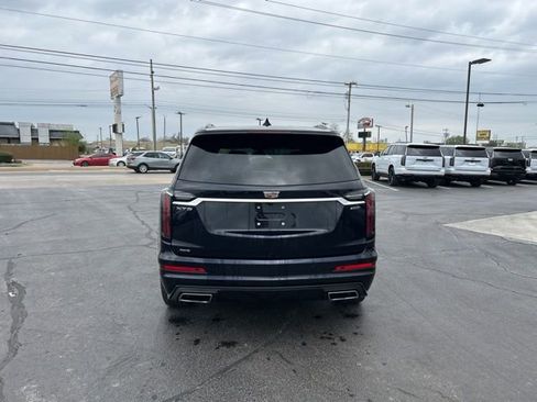 Used 2022 Cadillac XT6 Sport AWD/4WD image 7
