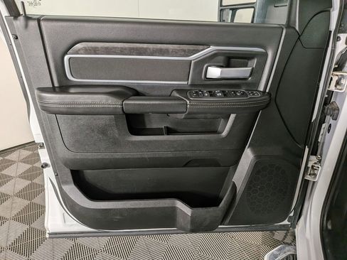 Certified 2024 RAM 2500 Big Horn AWD/4WD image 14