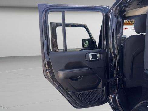 Used 2020 Jeep Wrangler Unlimited Sahara w/ Uconnect 4C Nav & Sound Group image 25