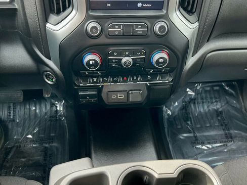 Used 2023 Chevrolet Silverado 3500 LT w/ Convenience Package image 28