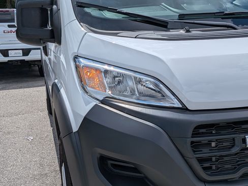 Used 2025 RAM ProMaster 1500 FWD image 10