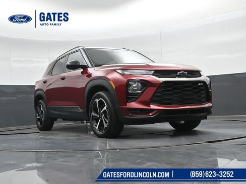 Used 2023 Chevrolet TrailBlazer RS w/ Sun and Liftgate Package AWD/4WD image 41
