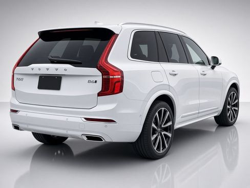 Used 2023 Volvo XC90 B6 Plus AWD/4WD image 3