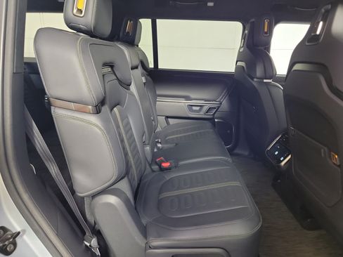 Used 2024 Rivian R1S Adventure AWD/4WD image 23