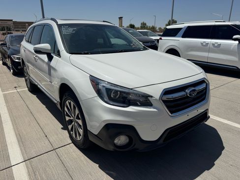 Used 2019 Subaru Outback 3.6R Touring w/ Popular Package #3A AWD/4WD image 5