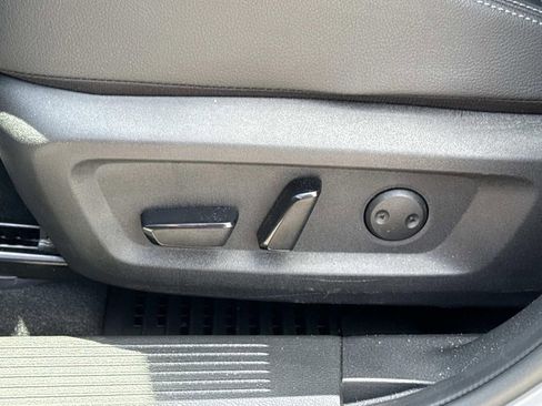 Certified 2024 Nissan Rogue SL w/ SL Premium Package FWD image 21