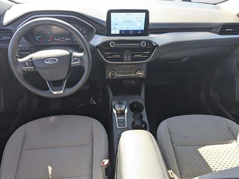Used 2020 Ford Escape SE image 17