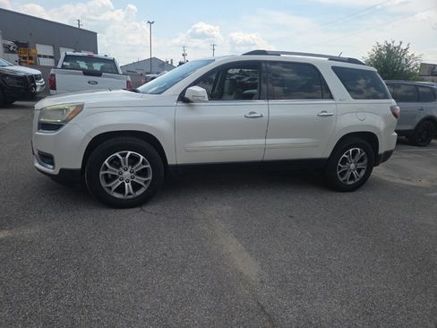 Used 2015 GMC Acadia SLT FWD image 5