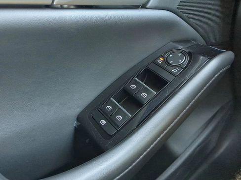 New 2025 MAZDA MAZDA3 s image 18