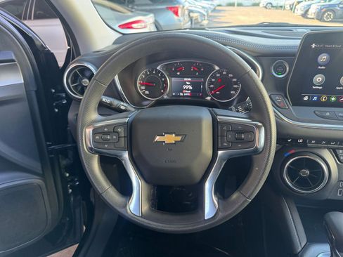 Used 2025 Chevrolet Blazer LT image 28