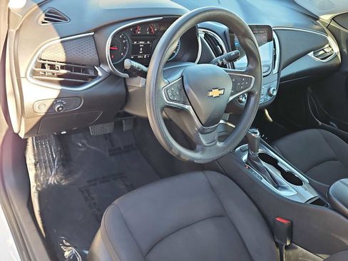 Used 2020 Chevrolet Malibu LT image 8