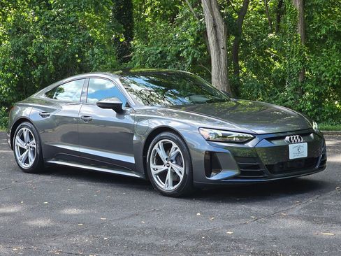 Used 2023 Audi e-tron GT Premium Plus AWD/4WD image 8