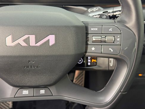 Used 2024 Kia EV9 GT-Line image 24