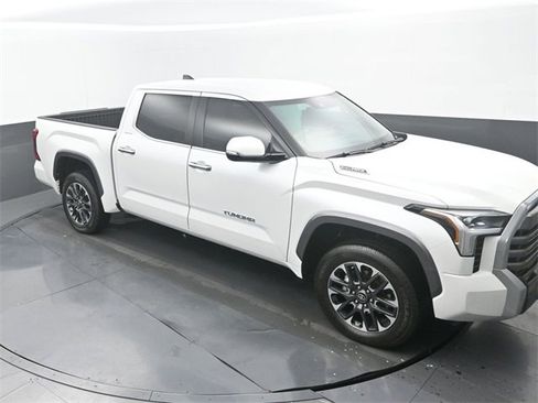 Used 2025 Toyota Tundra Limited image 27