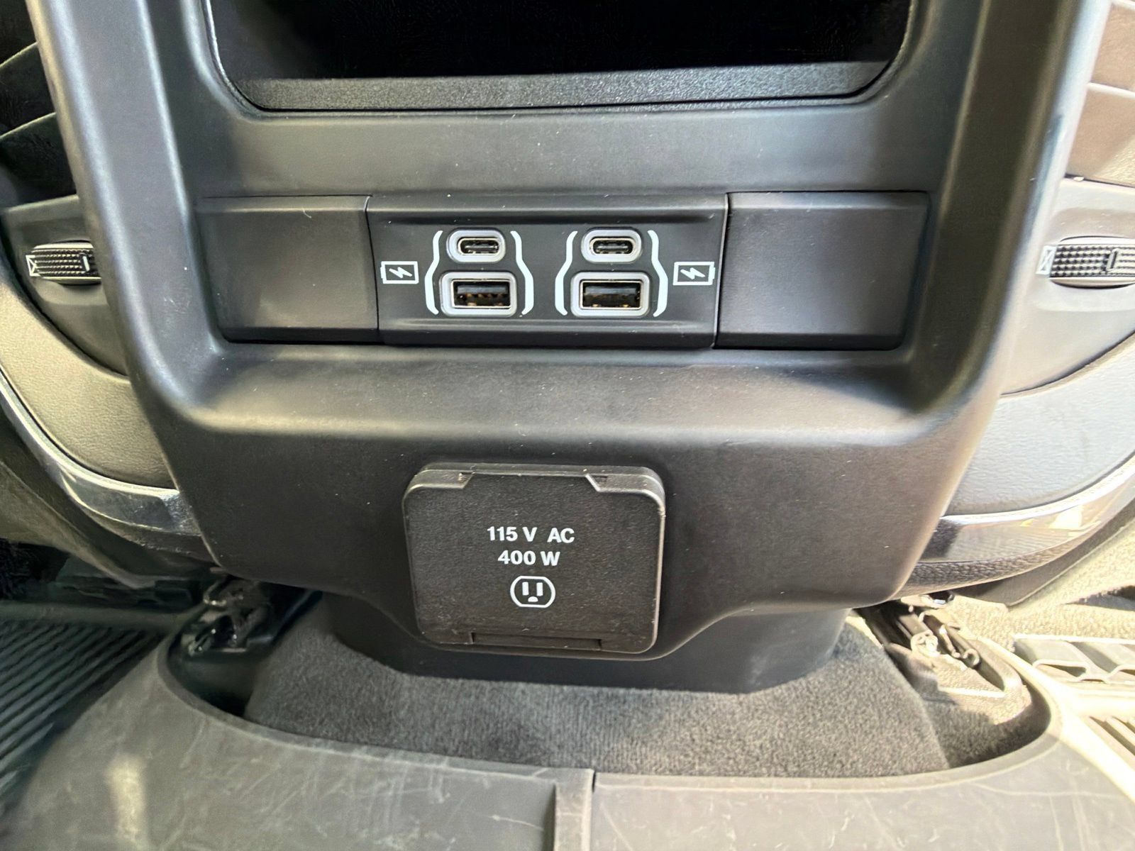 Used 2023 RAM 1500 Laramie AWD/4WD image 10