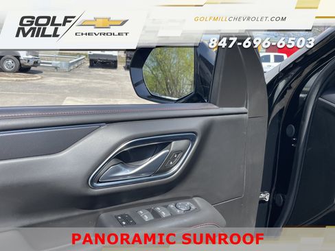 Used 2024 Chevrolet Suburban RST w/ Luxury Package AWD/4WD image 14