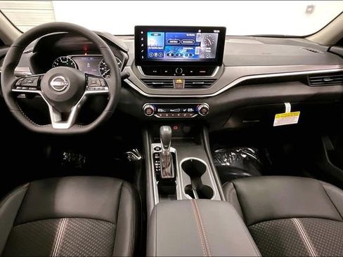 New 2026 Nissan Altima 2.5 SR FWD image 6