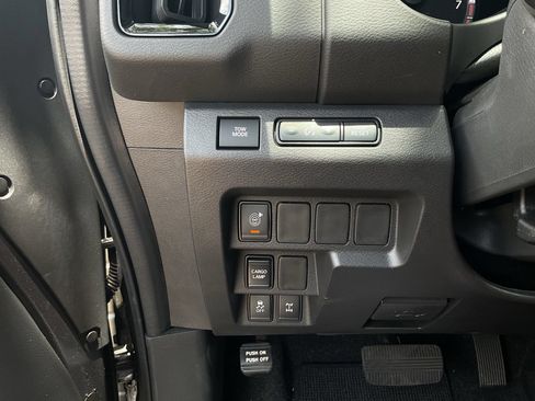Used 2026 Nissan Frontier PRO-4X AWD/4WD image 22