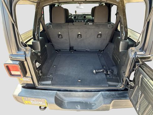 Used 2021 Jeep Wrangler Unlimited Sport AWD/4WD image 27