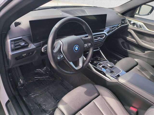Used 2024 BMW i4 eDrive40 w/ Convenience Package RWD image 10