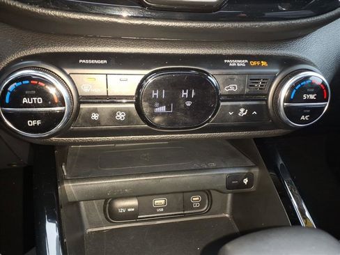 Used 2023 Kia Soul EX image 24