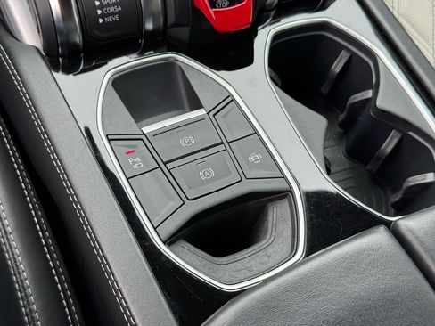 Used 2019 Lamborghini Urus AWD/4WD image 65