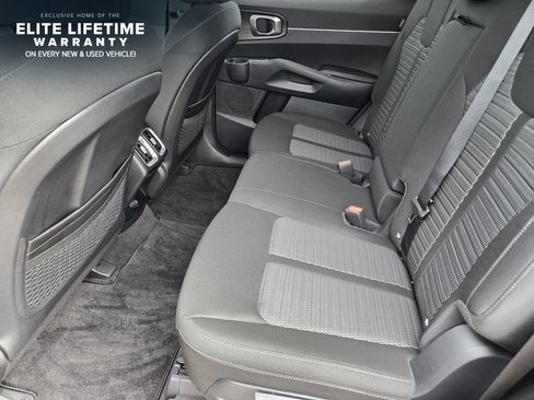 Certified 2026 Kia Sorento LX FWD image 28