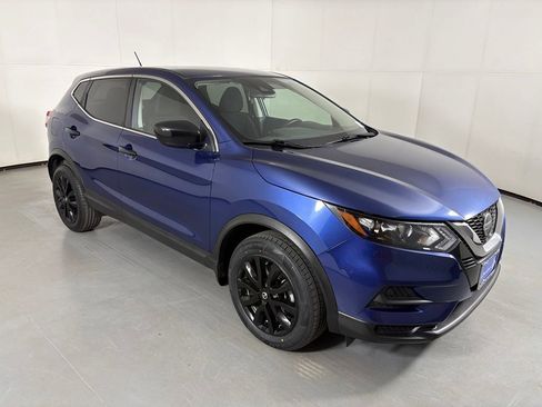 Used 2021 Nissan Rogue Sport S FWD image 2
