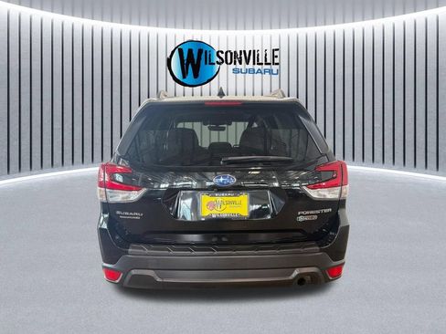 Used 2020 Subaru Forester Premium AWD/4WD image 5