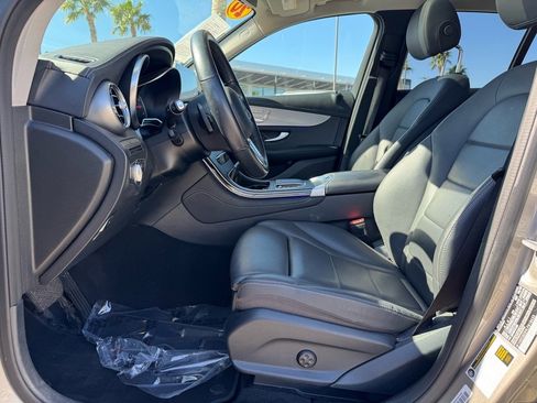 Used 2020 Mercedes-Benz GLC 300 GLC 300 image 13