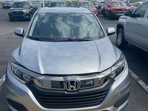 Used 2021 Honda HR-V LX image 9